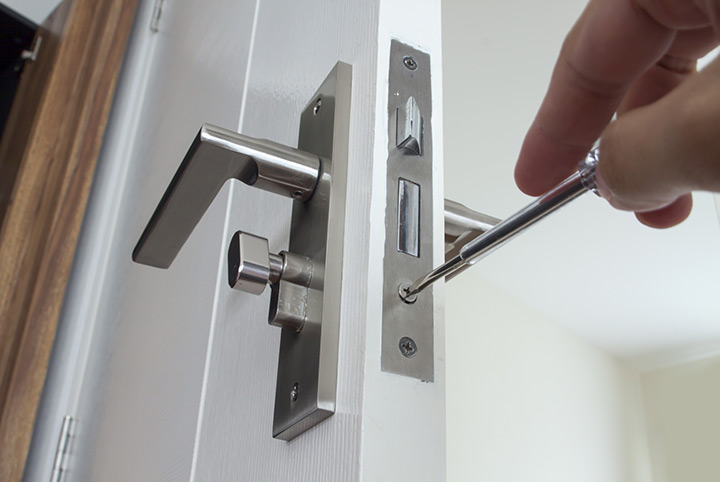 Our local locksmiths are able to repair and install door locks for properties in Clapham Common and the local area.